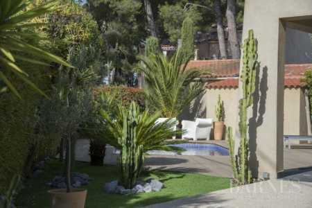 Maison Le Brusc - Ref 2543254