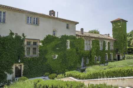 Maison Aramon - Ref 2542993
