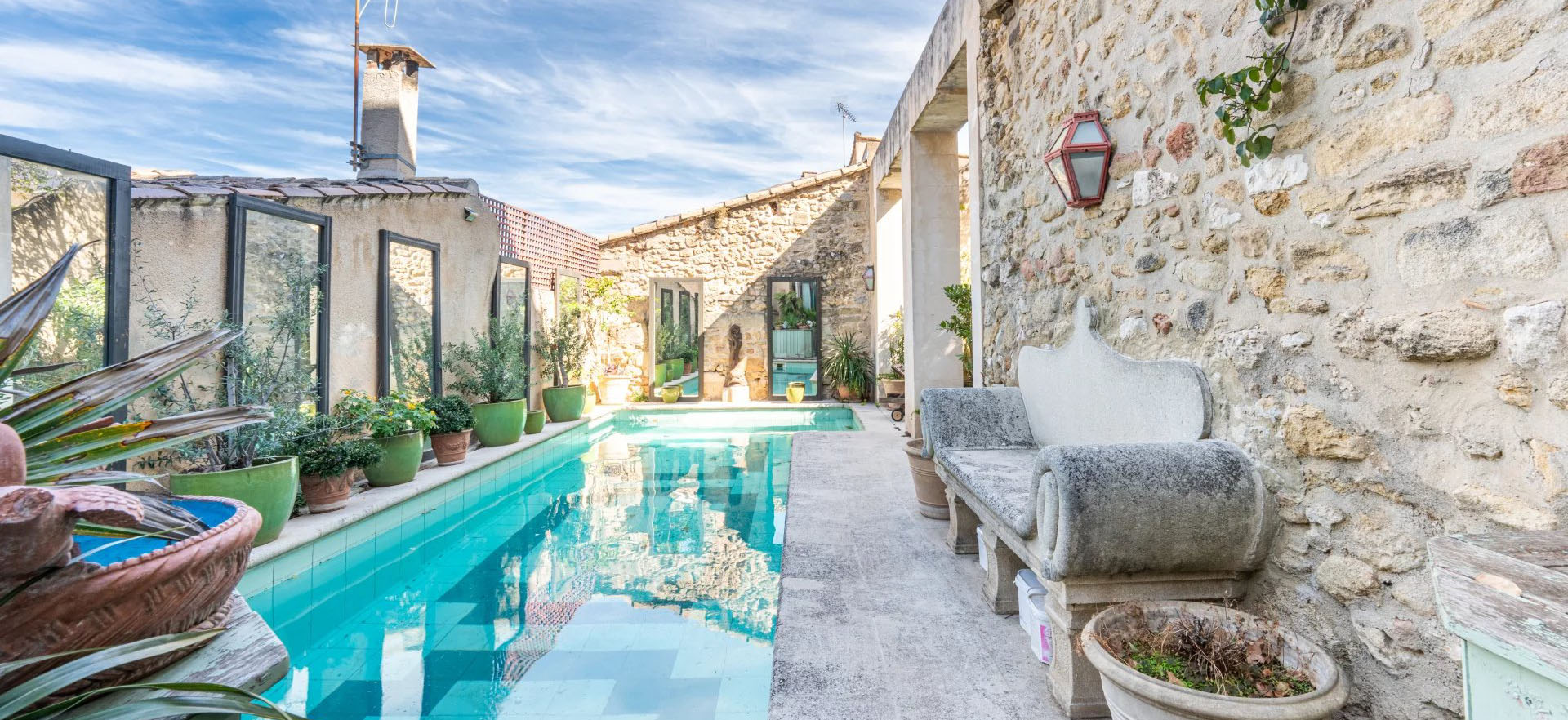 Discover this property: Aix-en-Provence - France - Mansion, 13 rooms, 9 bedrooms - Slideshow Picture 2
