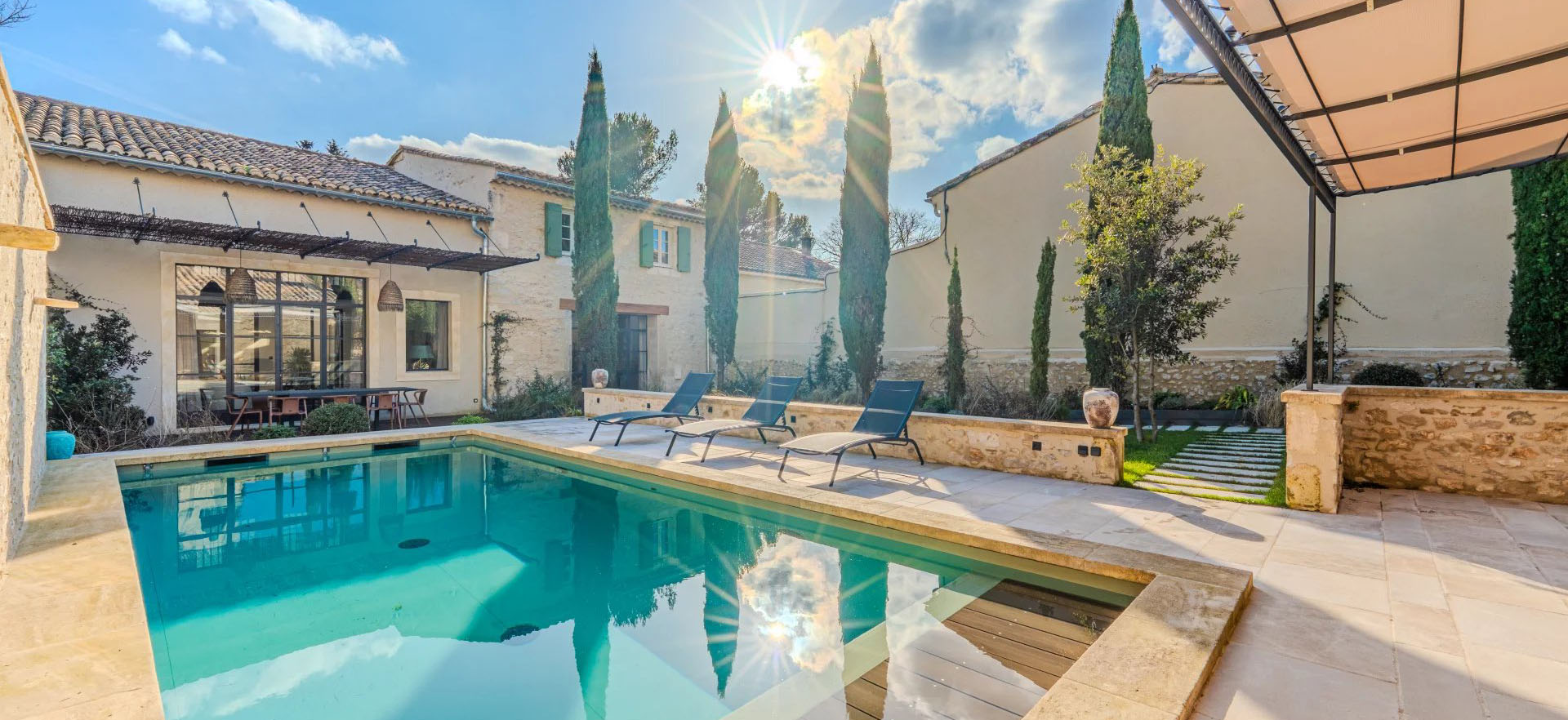 Découvrir cette propriété: Eygalières - France - Maison, 9 pi&egrave;ces, 6 chambres - Slideshow Picture 3