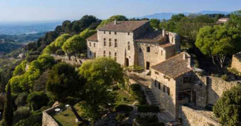 Le château de La Roque sur Pernes, forteresse médiévale en Provence