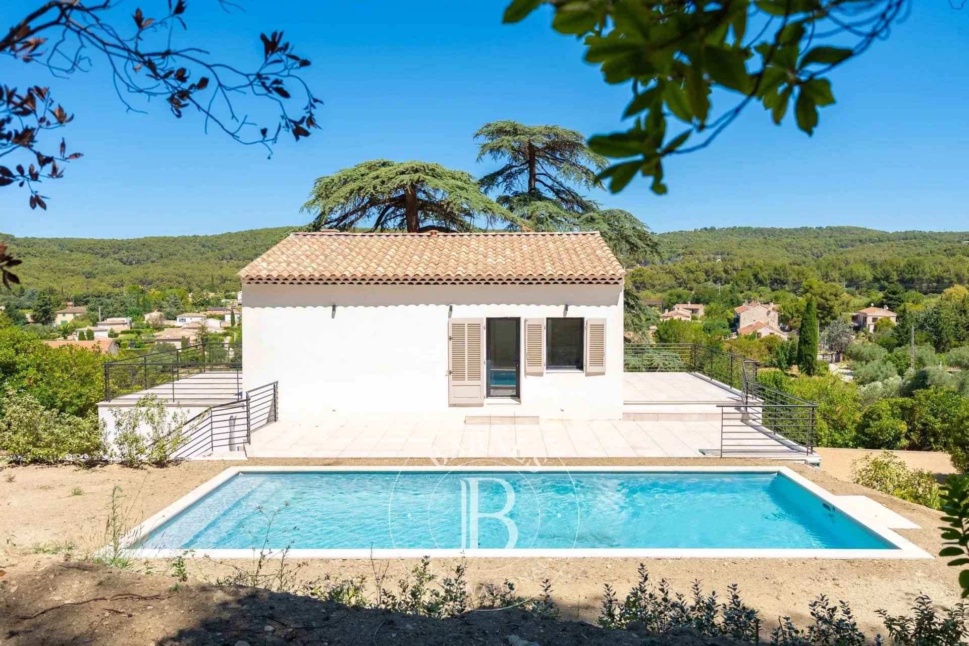 Fb98f9089ad77c617757c41d8e765d5a f53401096d 1920 original - Attribut alt par défaut.